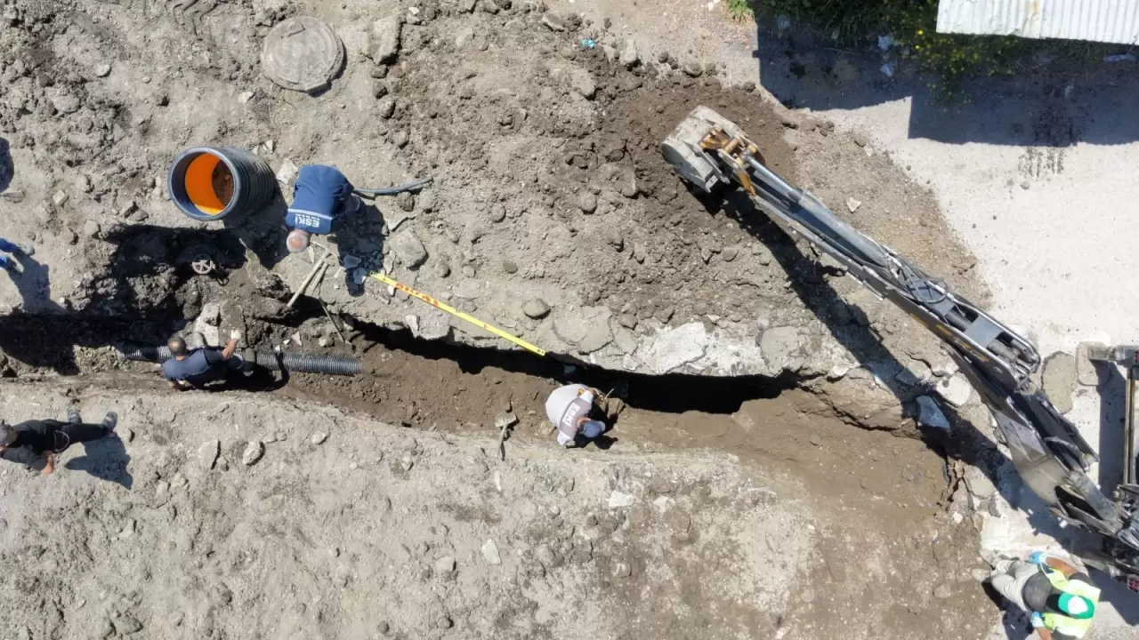 Erzurum'daki kazıda mühimmat ve tarihi kalıntılar bulundu 1
