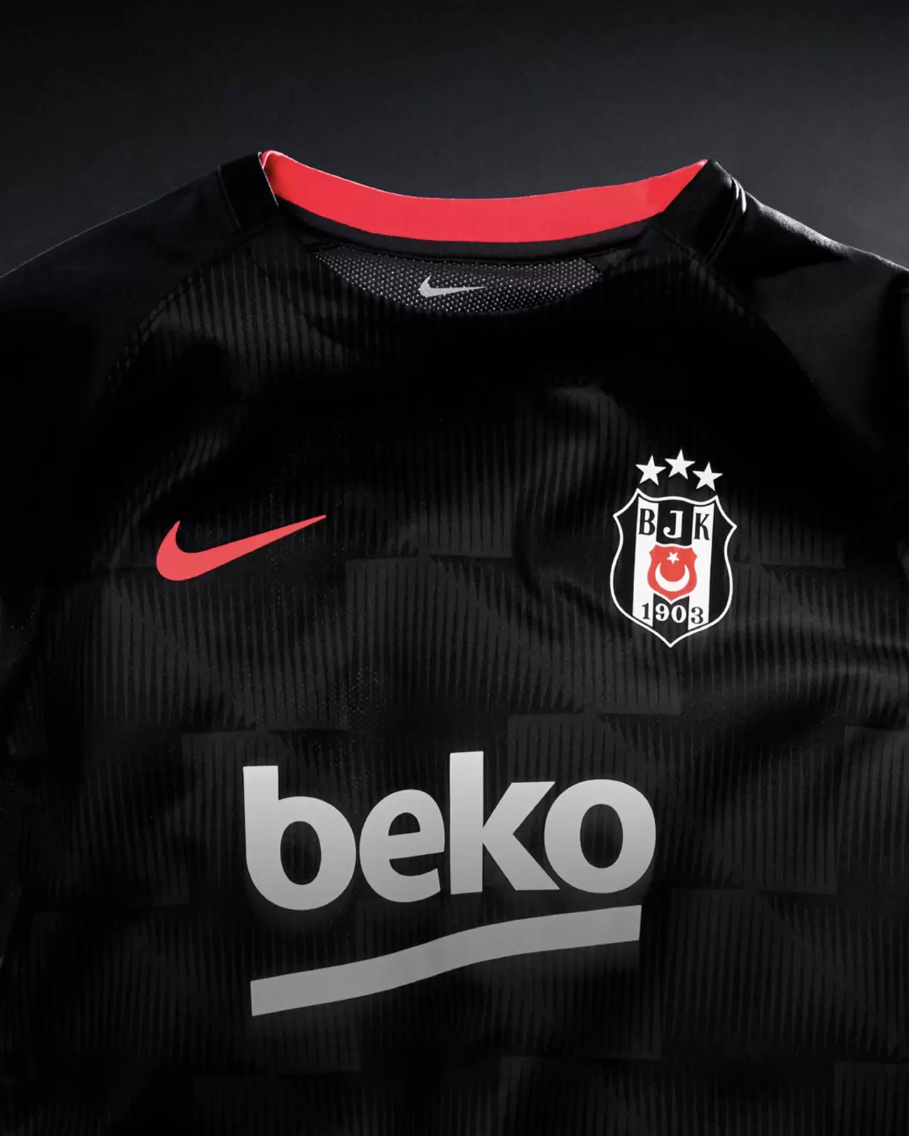 Beşiktaş yeni sezon formalarını tanıttı! 8