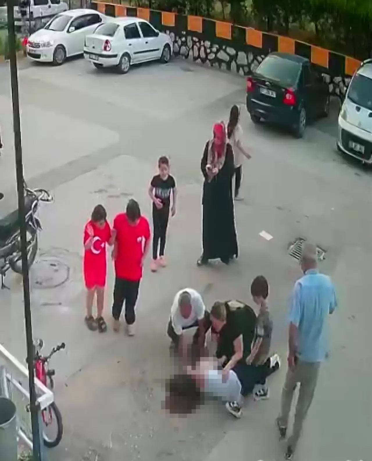 12'nci kattan düşüp hayatta kalan kızın babası: 'Mucize yaşadık' 2