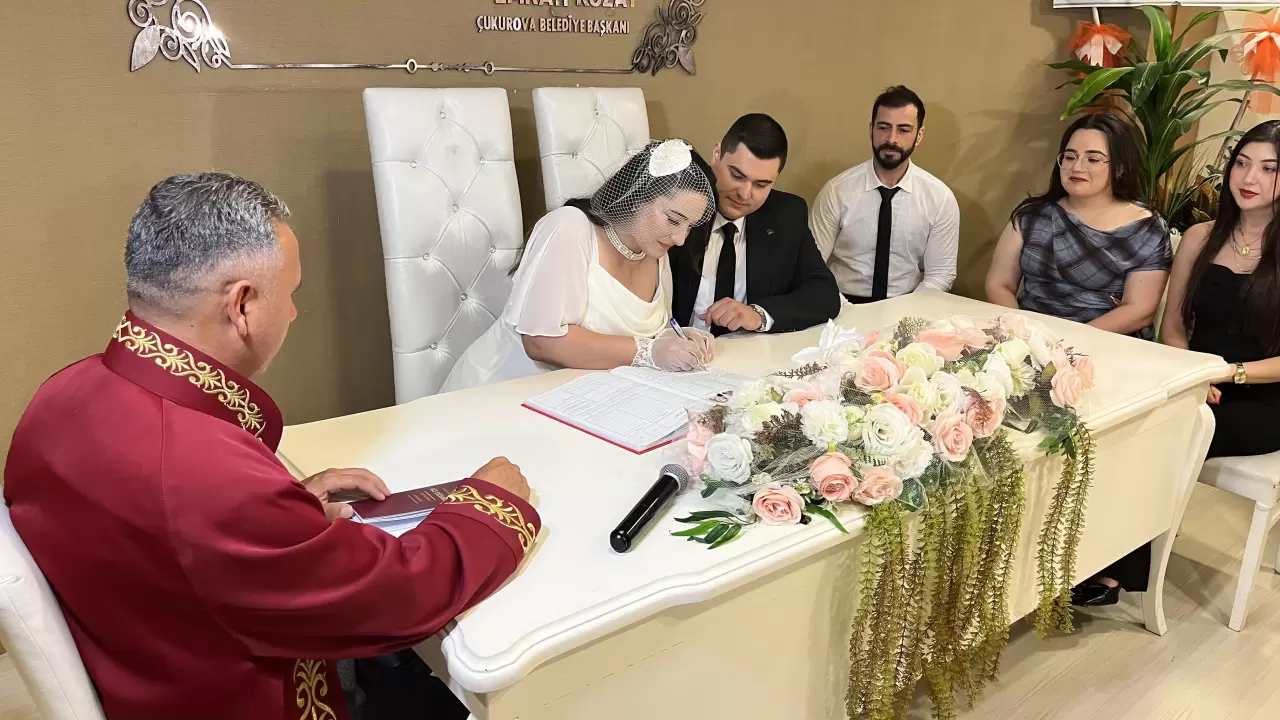 26.06.2026 çılgınlığı nikah dairelerinde yoğunluk oluştu 6