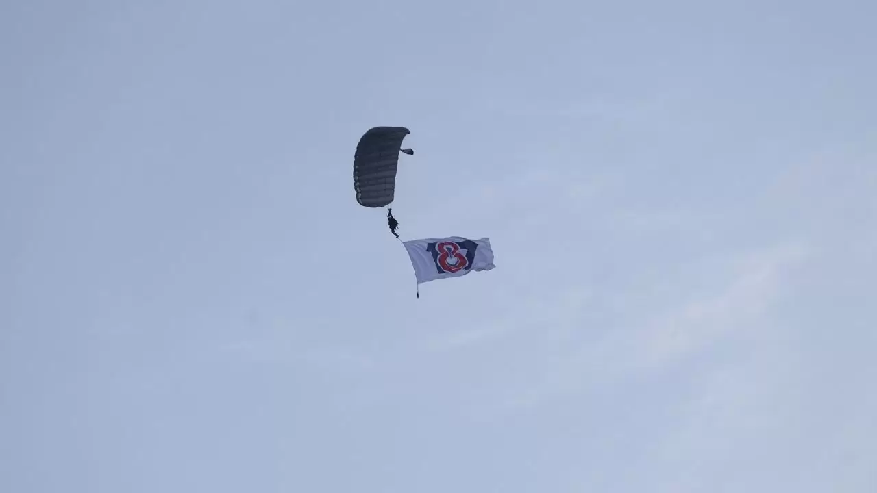 JÖAK paraşüt timinden sıcak hava balonundan muazzam atlayış! 4