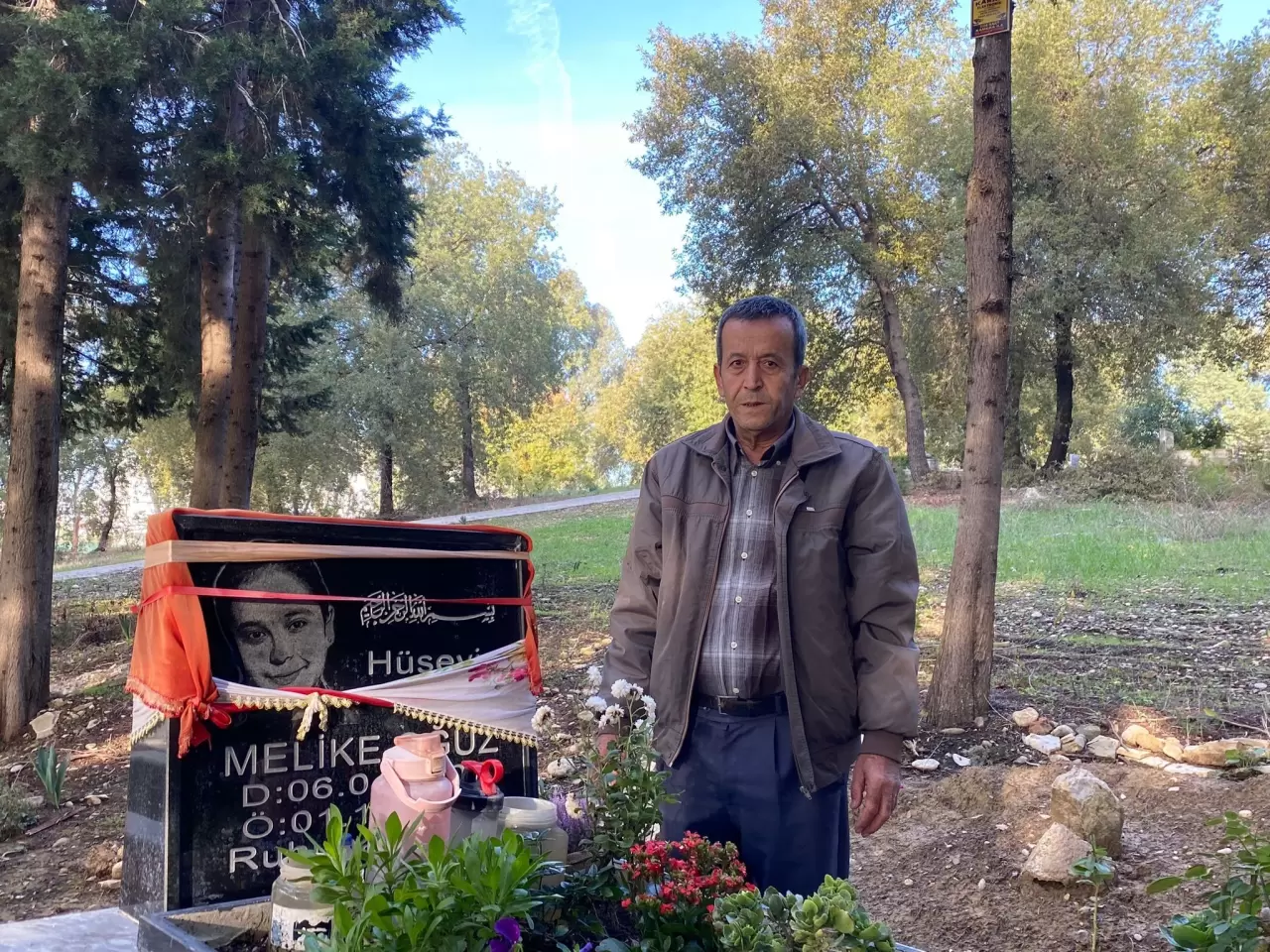 Okula götürdüğü kızını kazada kaybetmişti 8