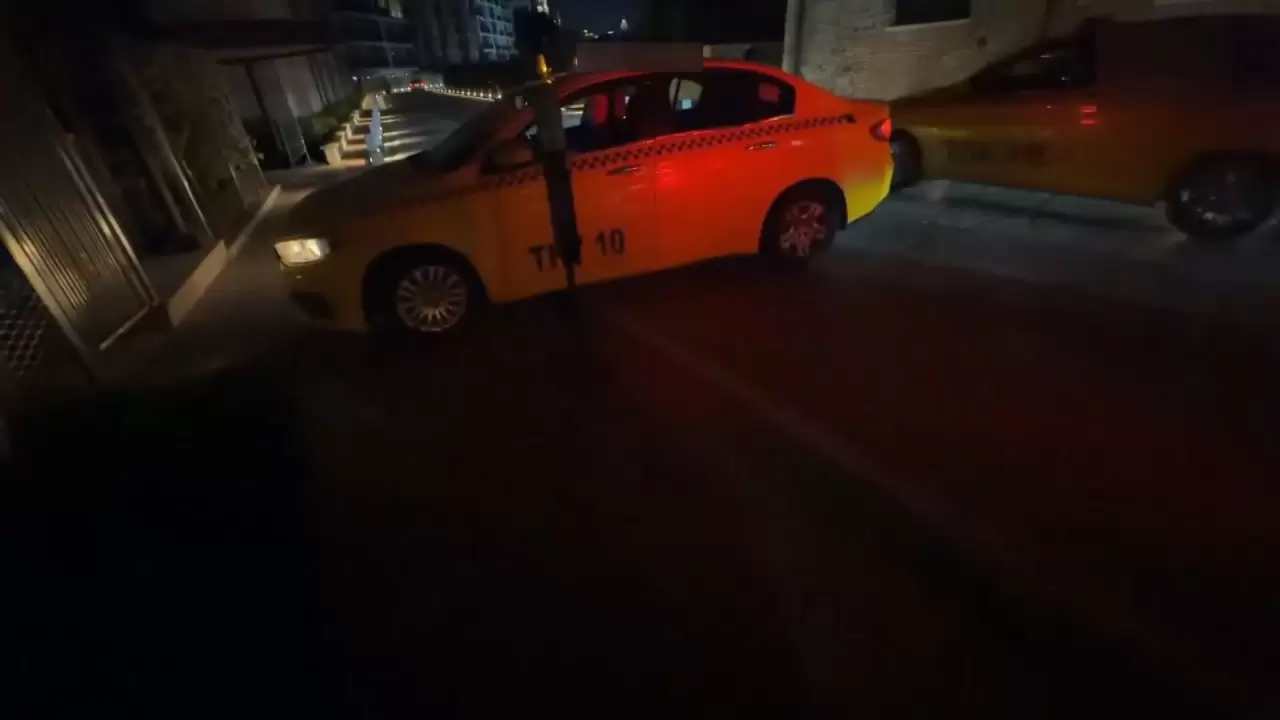 İstanbul'da taksi skandalı canlı yayında deşifre oldu! 8