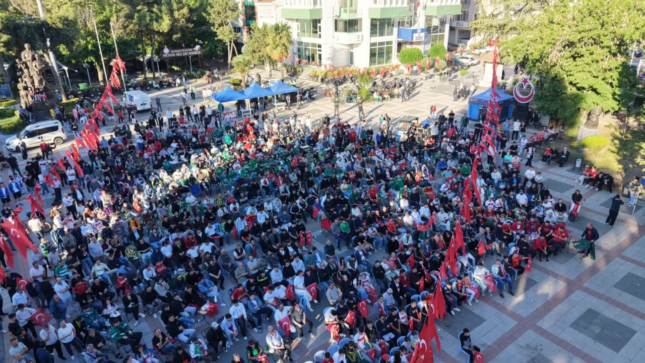 81 il tek yürek: Türkiye’nin dört bir yanında milli maç coşkusu 8