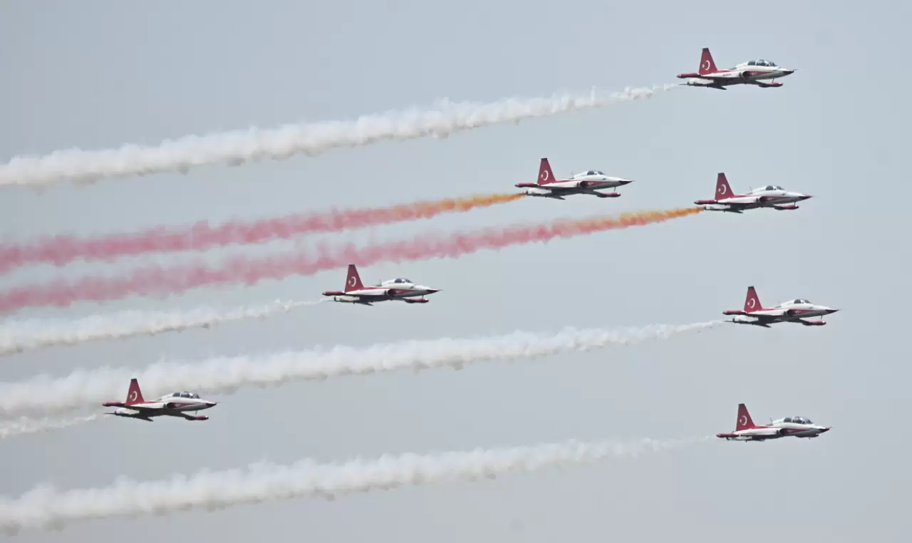 Türk Yıldızları Belçika’yı büyüledi! 2