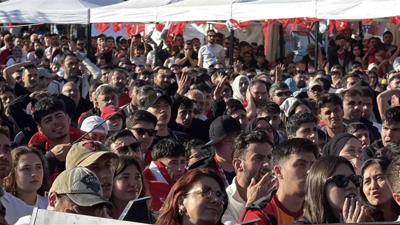 81 il tek yürek: Türkiye’nin dört bir yanında milli maç coşkusu 11