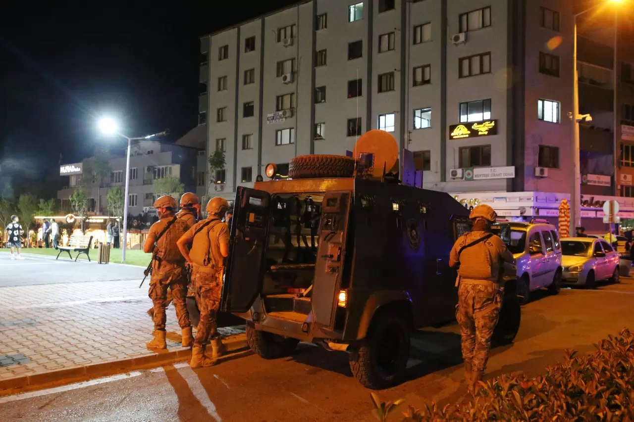 Muğla’da KADES ihbarına giden polise ve eski eşine silahlı saldırı 4