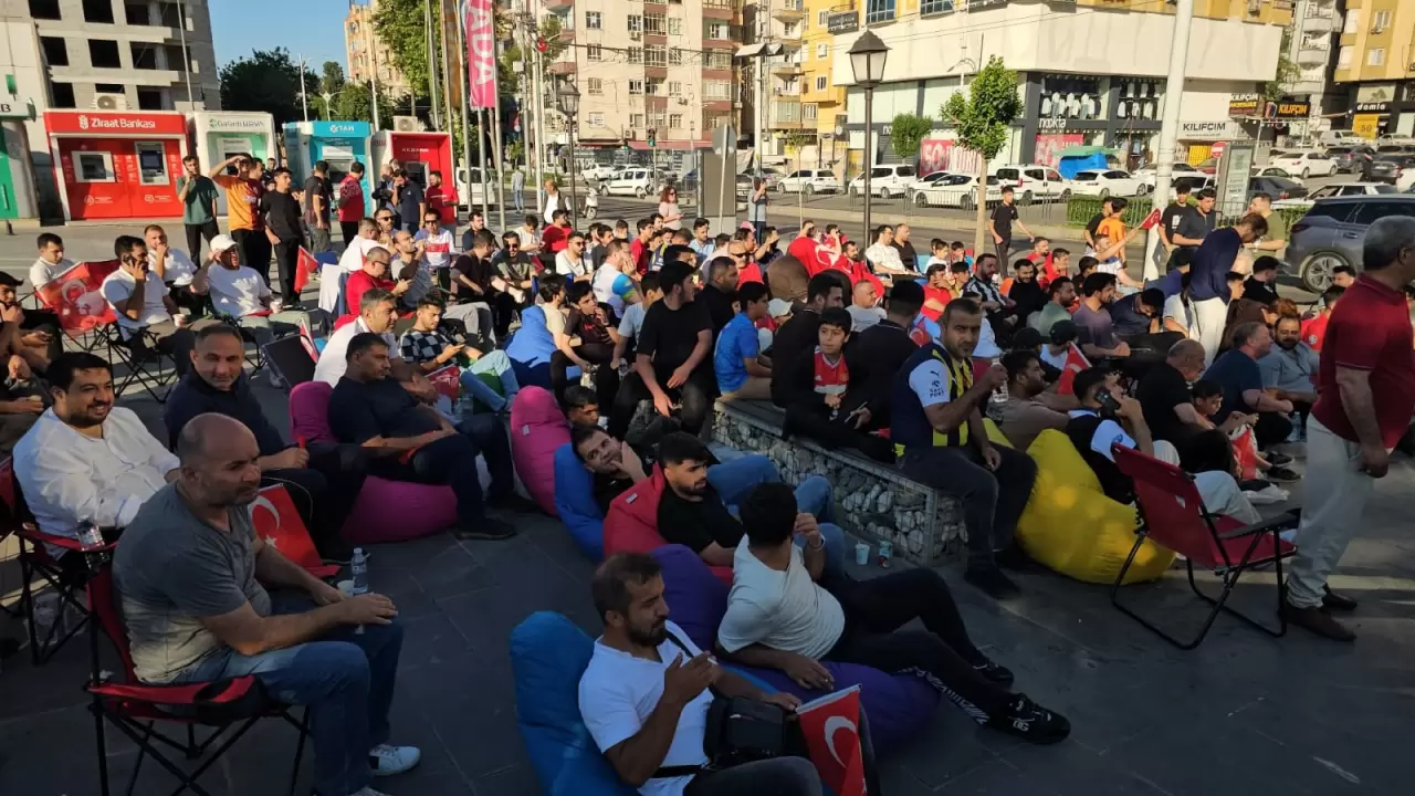 81 il tek yürek: Türkiye’nin dört bir yanında milli maç coşkusu 7
