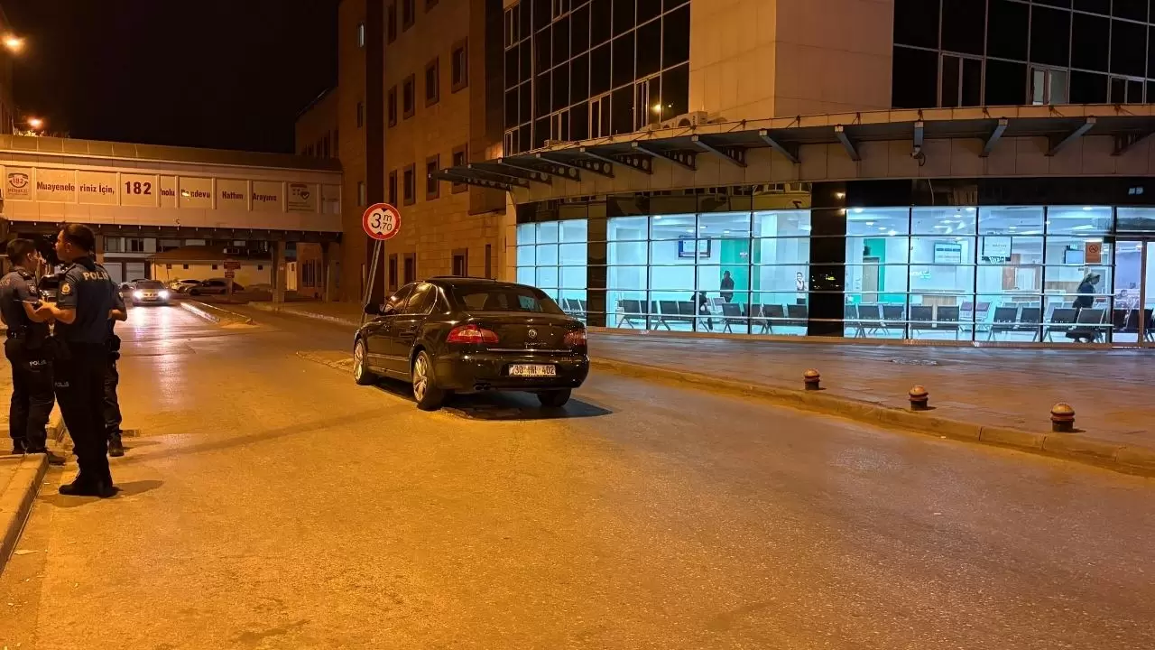 Bacağından vurulan yaralıyı hastaneye bırakıp kaçtılar 6