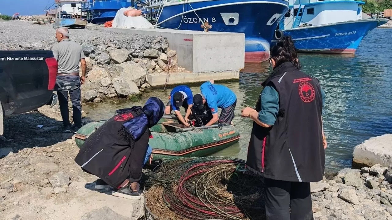 Melen Çayı'nda kaçak av araçları toplandı 2