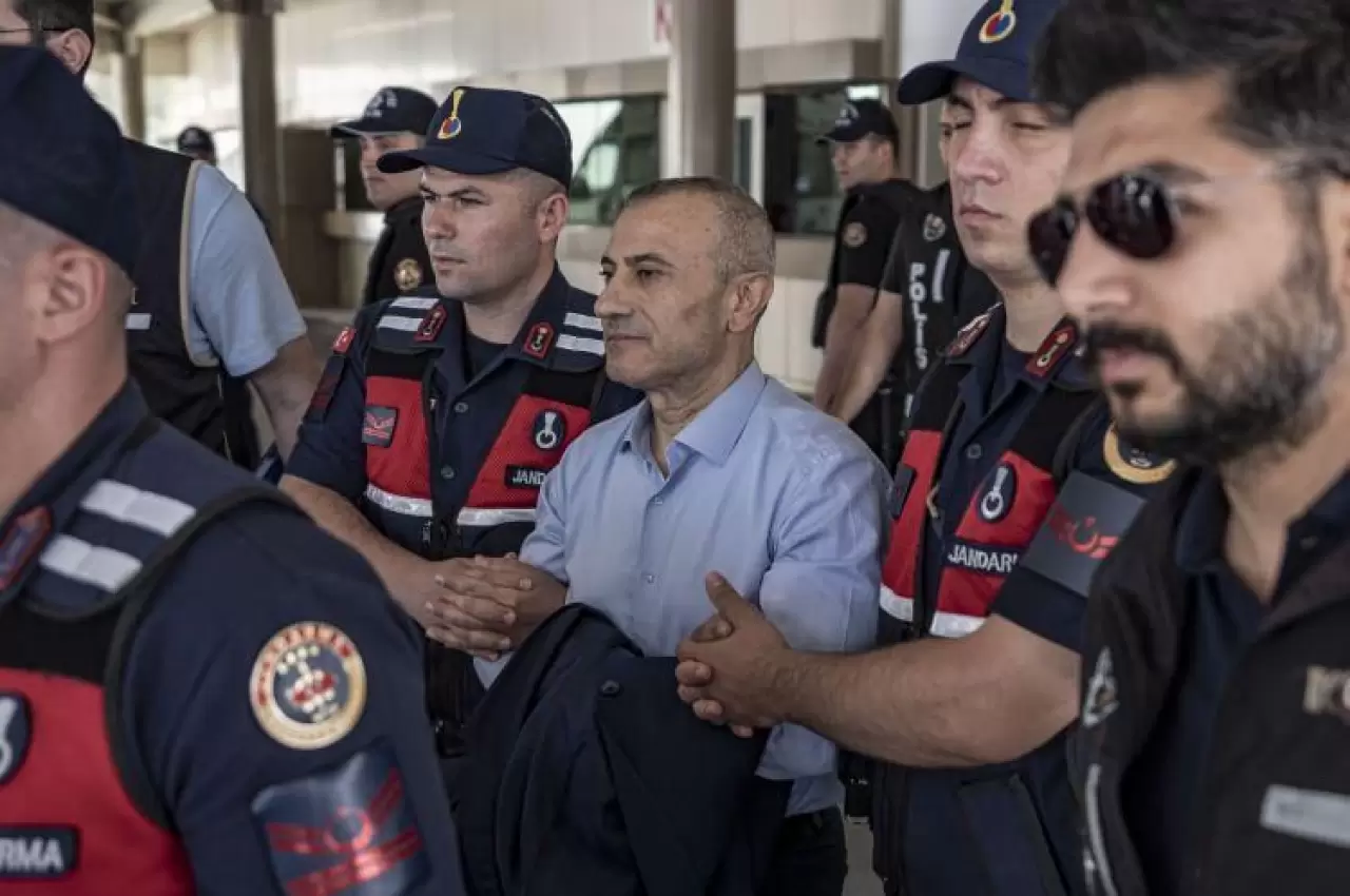 Eski valinin serveti tek tek sıralandı! İş merkezi, lüks araçlar ve milyonluk ziynet 6