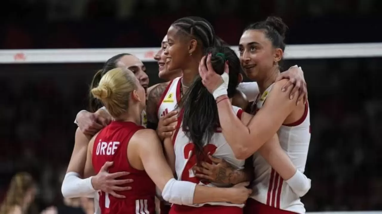 Filenin Sultanları’nın VNL şampiyonluk kazancı dudak uçuklattı! 7