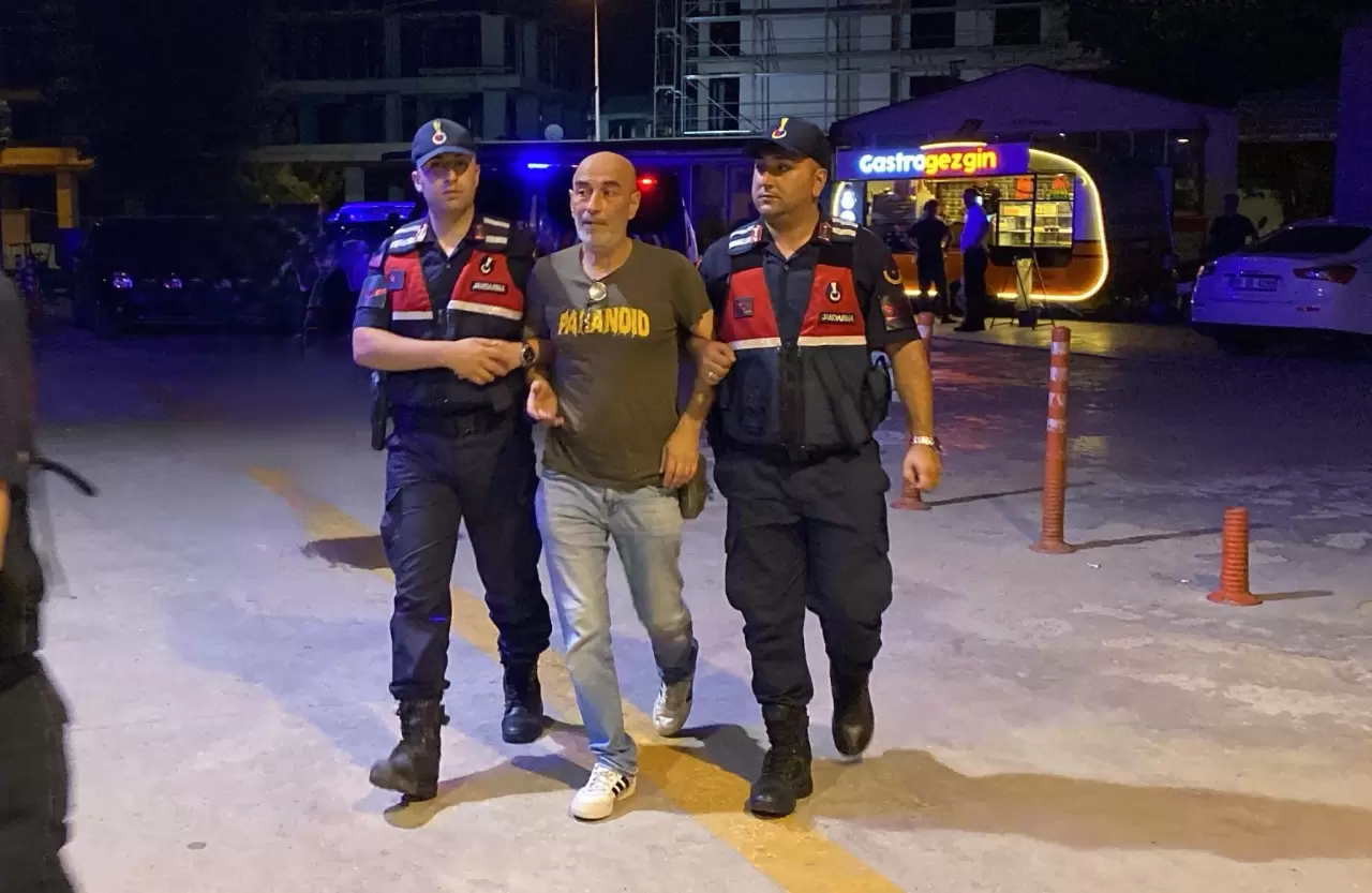 Ünlü yönetmene uyuşturucudan gözaltı 5