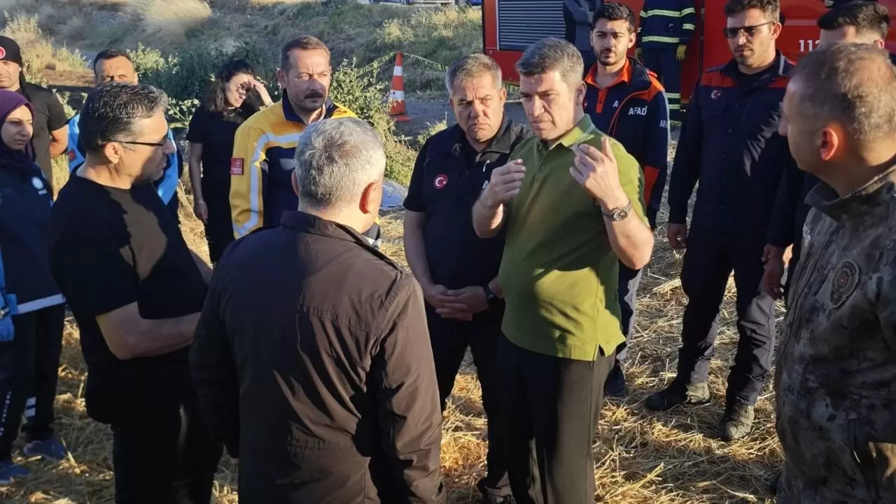 Amasya'da korkunç kaza: Yolcu otobüsü devrildi, çok sayıda yaralı var 5
