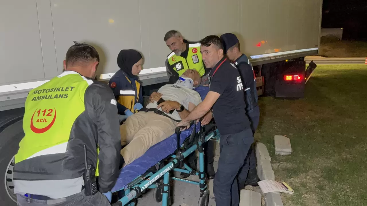 Samsun’da ambulans ile TIR çarpıştı 2