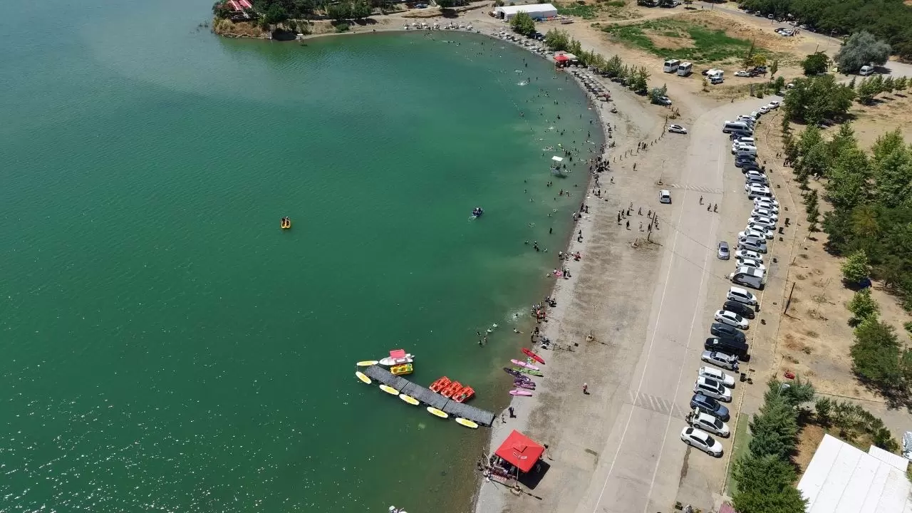 Türkiye'nin saklı denizi tatilcilerin yeni gözdesi oldu 10