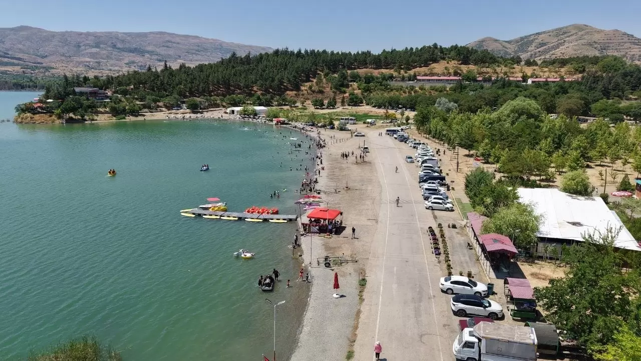 Türkiye'nin saklı denizi tatilcilerin yeni gözdesi oldu 12