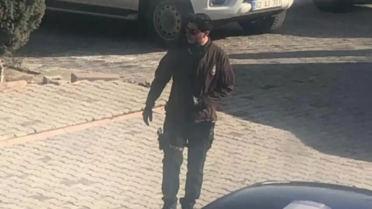 Eski valinin serveti tek tek sıralandı! İş merkezi, lüks araçlar ve milyonluk ziynet 10