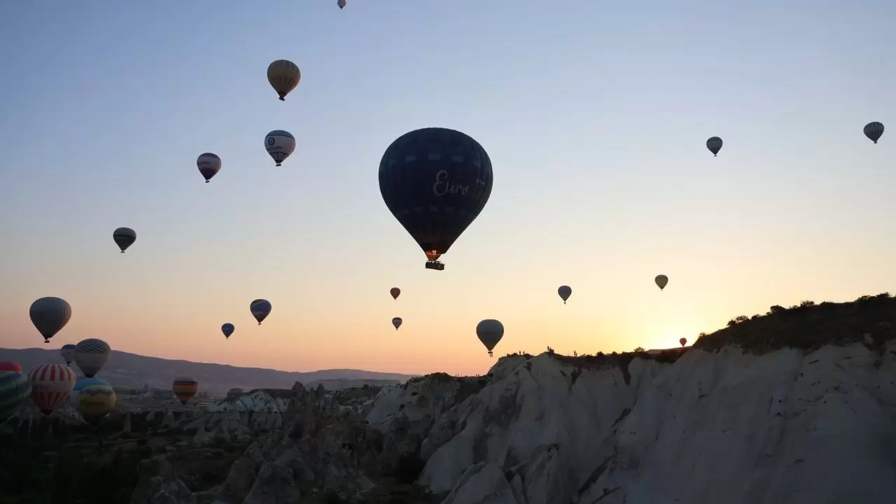 Kapadokya'da balon turizmi rekor kırdı! 6 ayda 306 bin turist gökyüzüne yükseldi 4