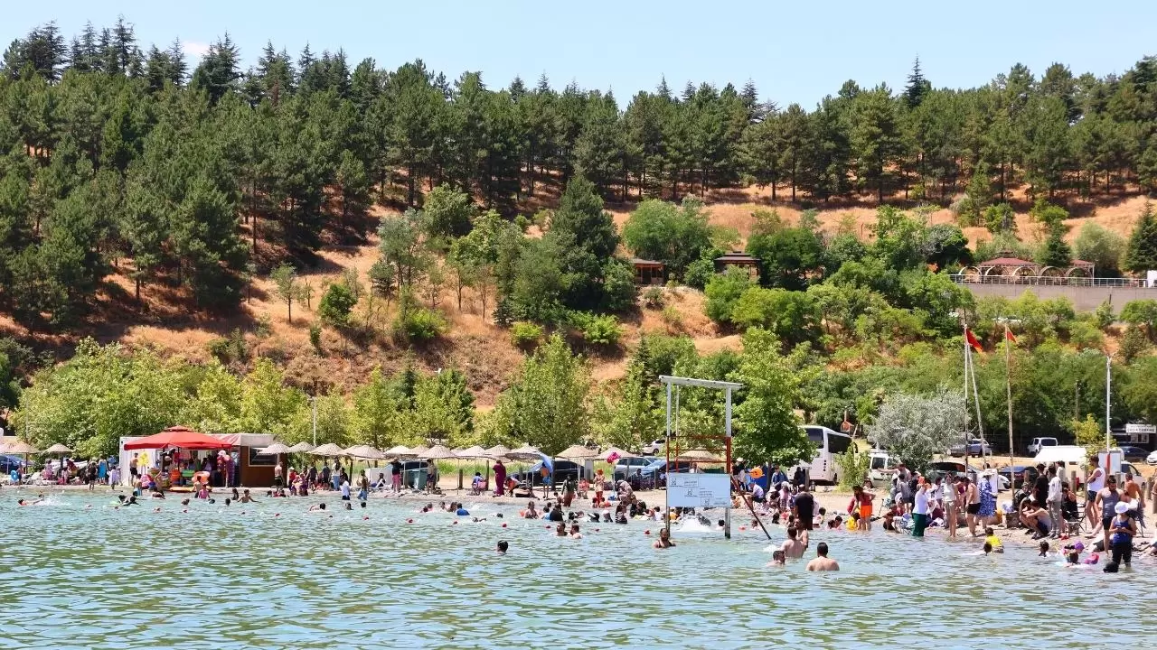 Türkiye'nin saklı denizi tatilcilerin yeni gözdesi oldu 4