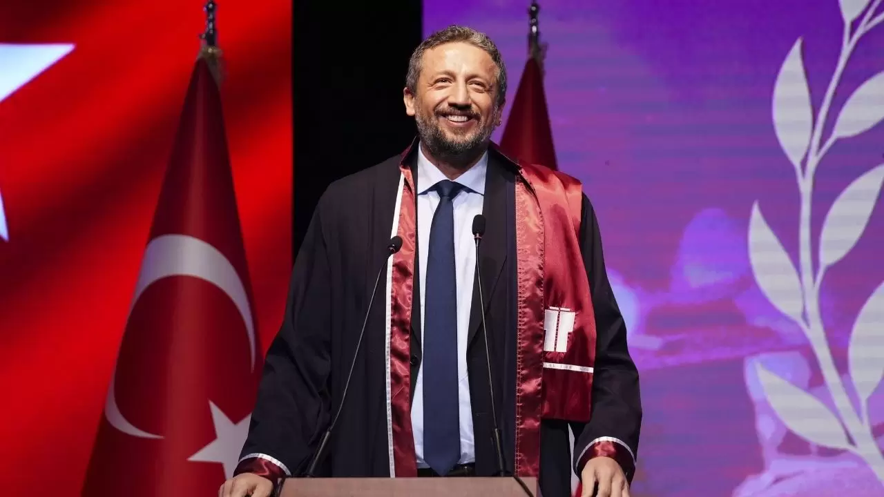 Hidayet Türkoğlu'na İstanbul Topkapı Üniversitesi'nden fahri doktora ünvanı! 5
