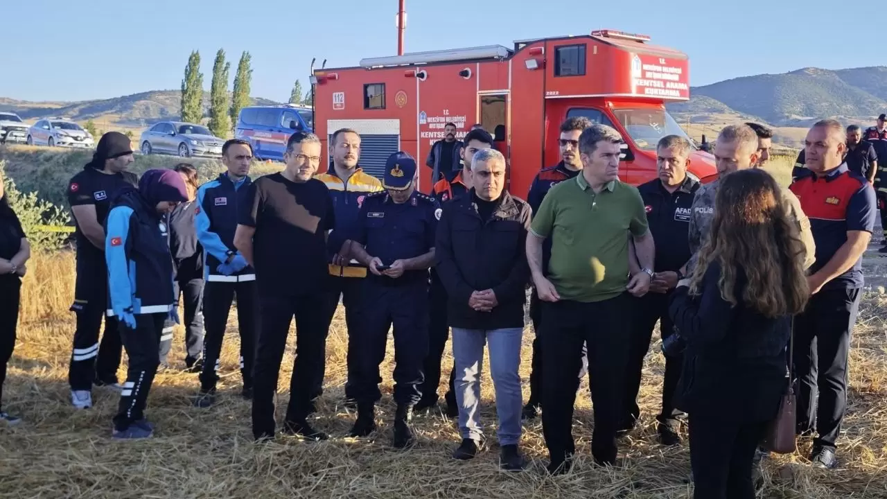 Amasya'da korkunç kaza: Yolcu otobüsü devrildi, çok sayıda yaralı var 3