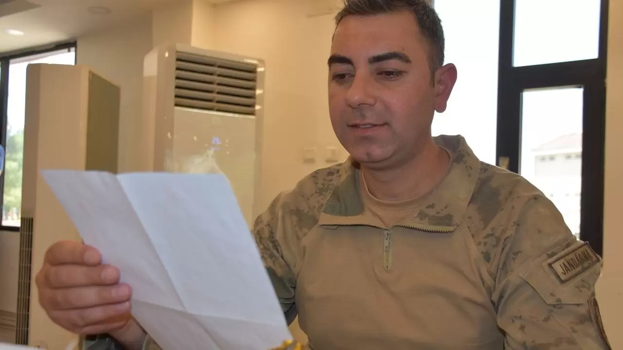Öğrencilerin mektupları Mehmetçik'i duygulandırdı 3