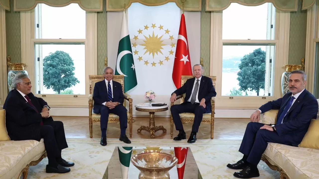 Cumhurbaşkanı Erdoğan'dan Pakistan Başbakanı Şerif'e Vahdettin Köşkü'nde resmi karşılama! 3