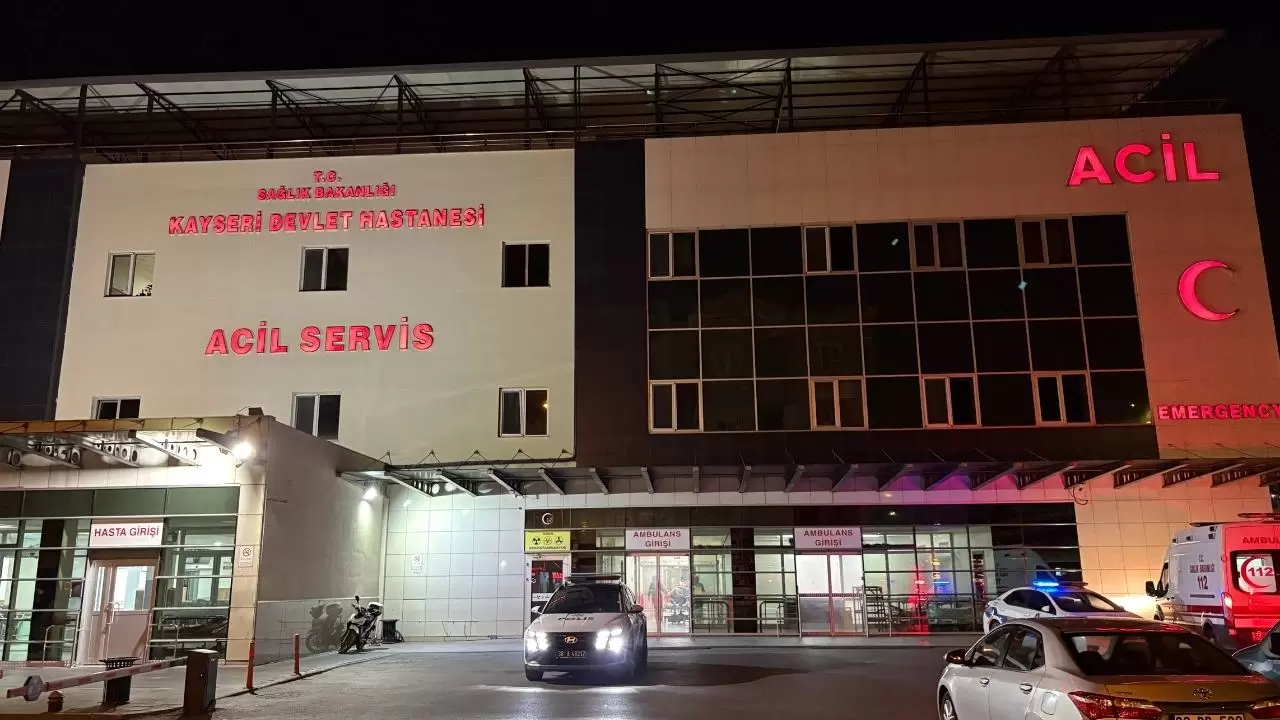 Bacağından vurulan yaralıyı hastaneye bırakıp kaçtılar 5
