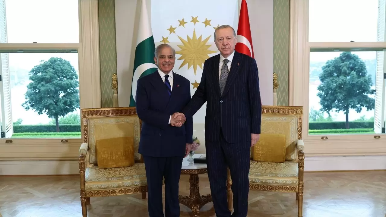 Cumhurbaşkanı Erdoğan'dan Pakistan Başbakanı Şerif'e Vahdettin Köşkü'nde resmi karşılama! 6