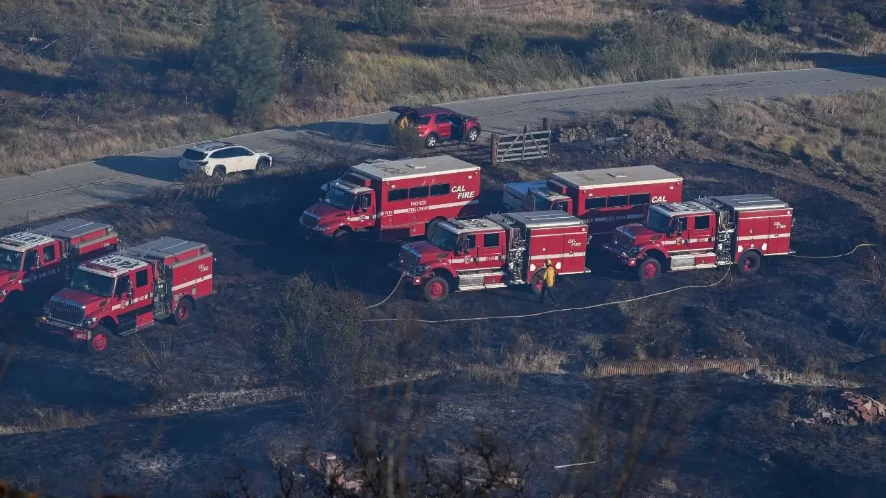 California'da 'Mines Fire' alarmı! 16