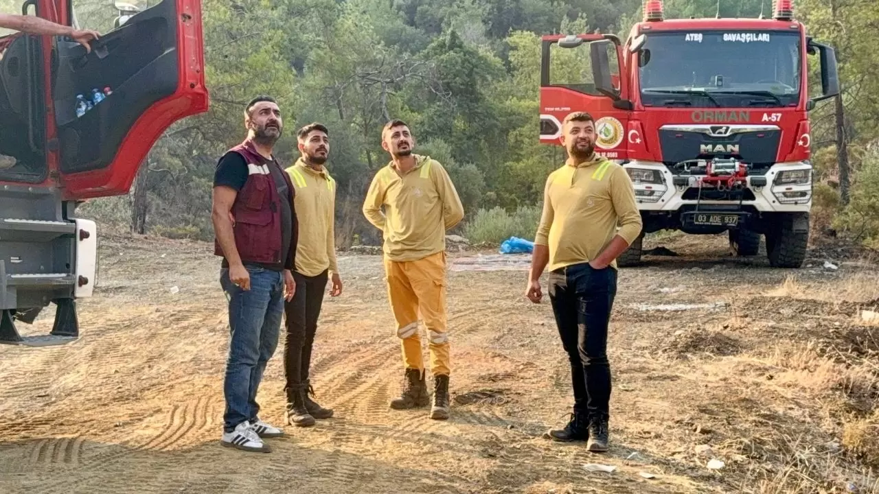 Fethiye'deki orman yangınında kahramanca mücadele! Türkiye'nin dört bir yanından gelen ekipler alevlere karşı seferber oldu 5