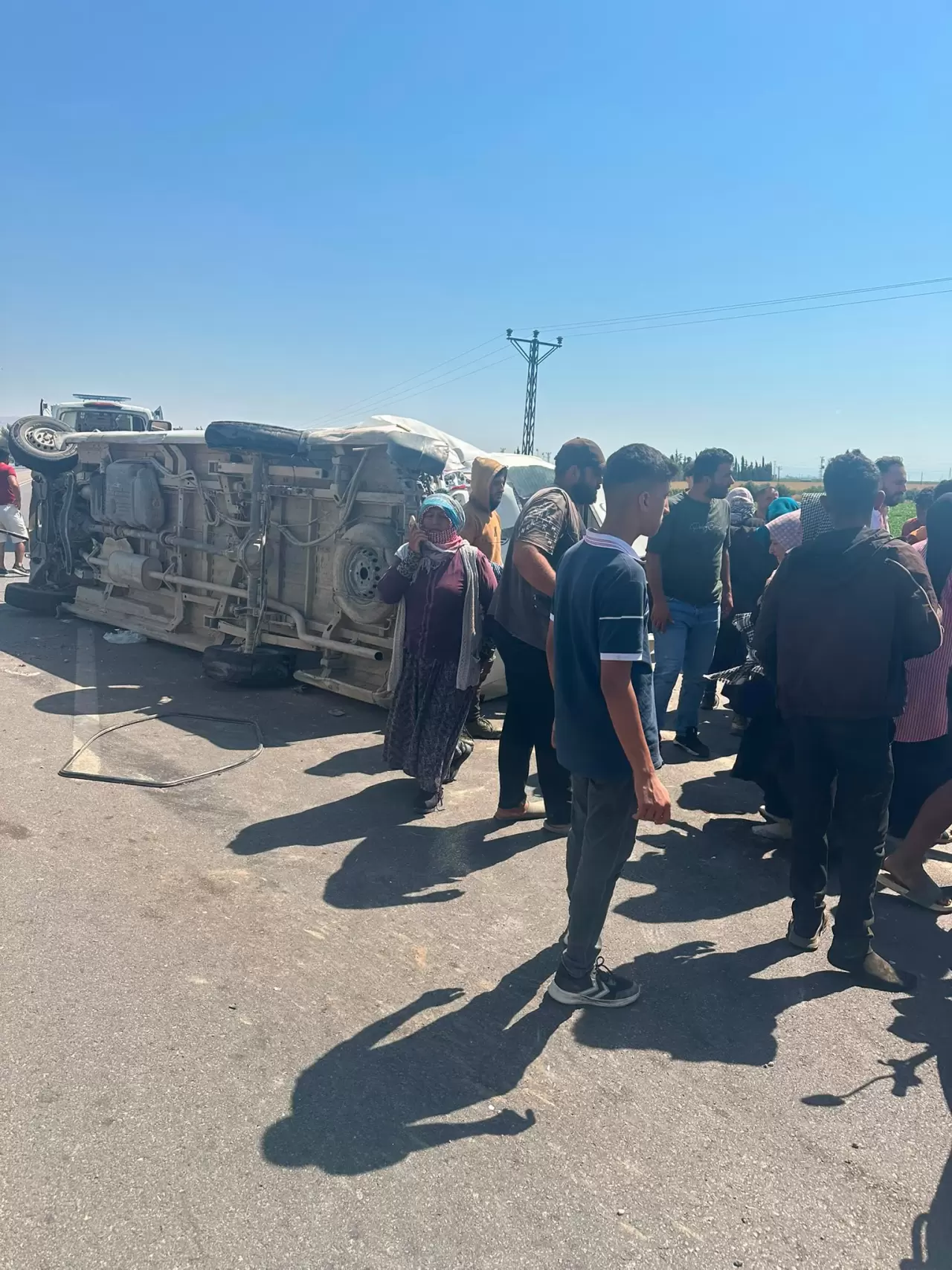 Hatay'da tarım işçilerini taşıyan minibüs devrildi 7