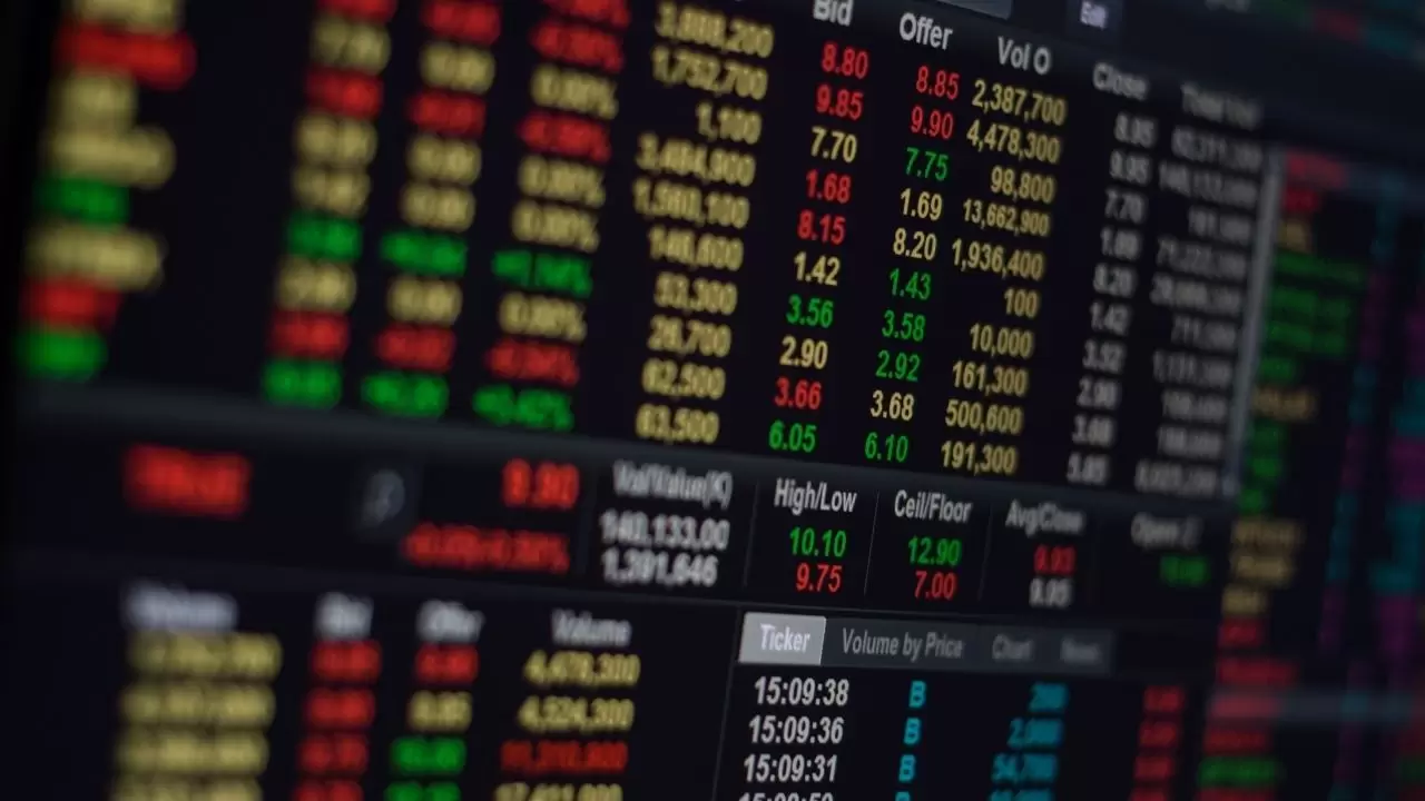 BIST 100 endeksi yeni işlem gününe yüzde 0,08 yükselişle başlarken, bilişim sektörü en fazla kazandıran endeks oldu 7