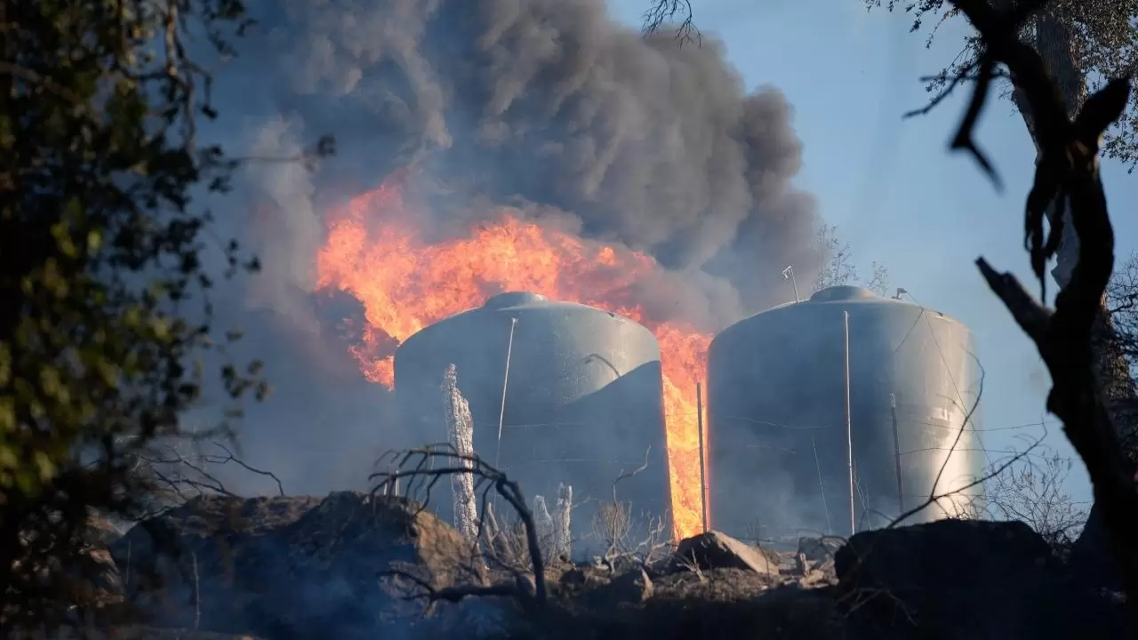 California'da 'Mines Fire' alarmı! 8