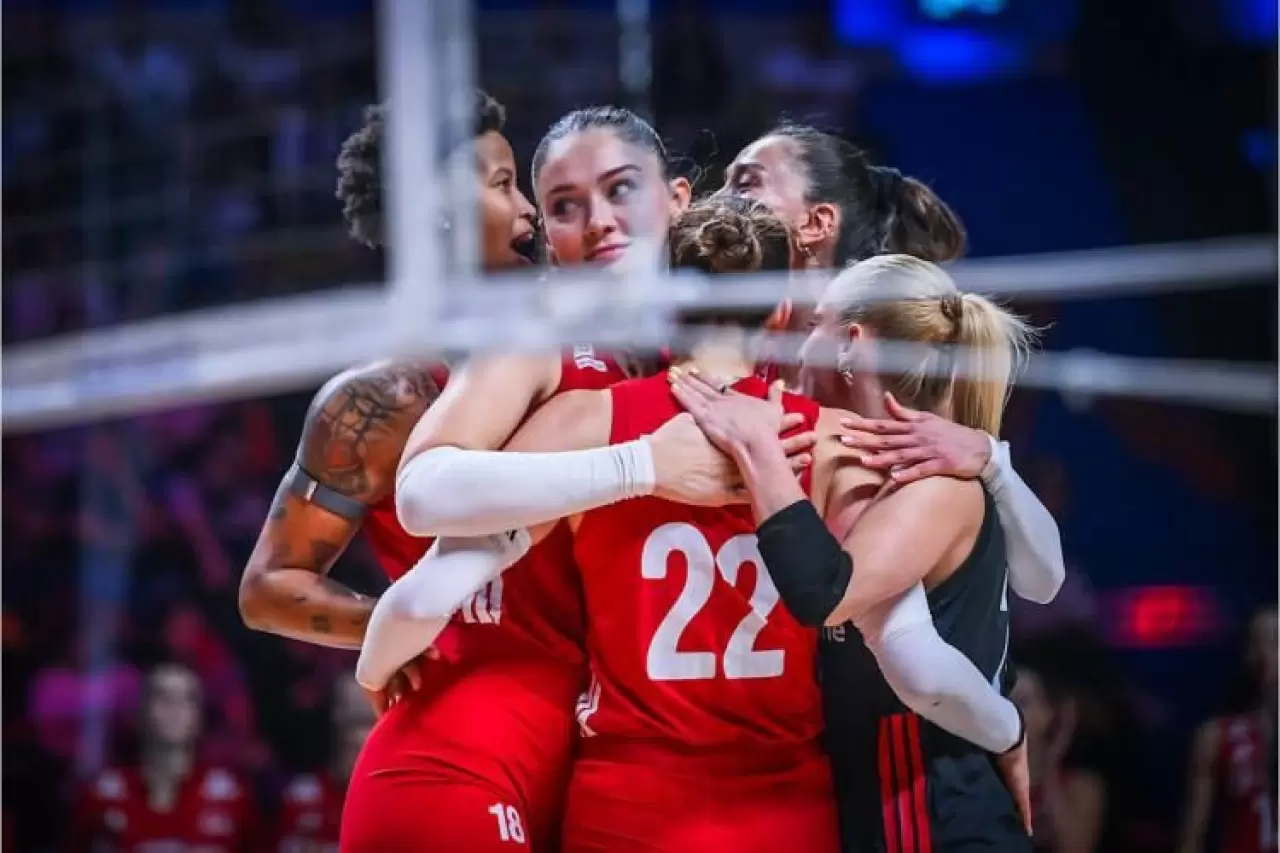 Filenin Sultanları’nın VNL şampiyonluk kazancı dudak uçuklattı! 10