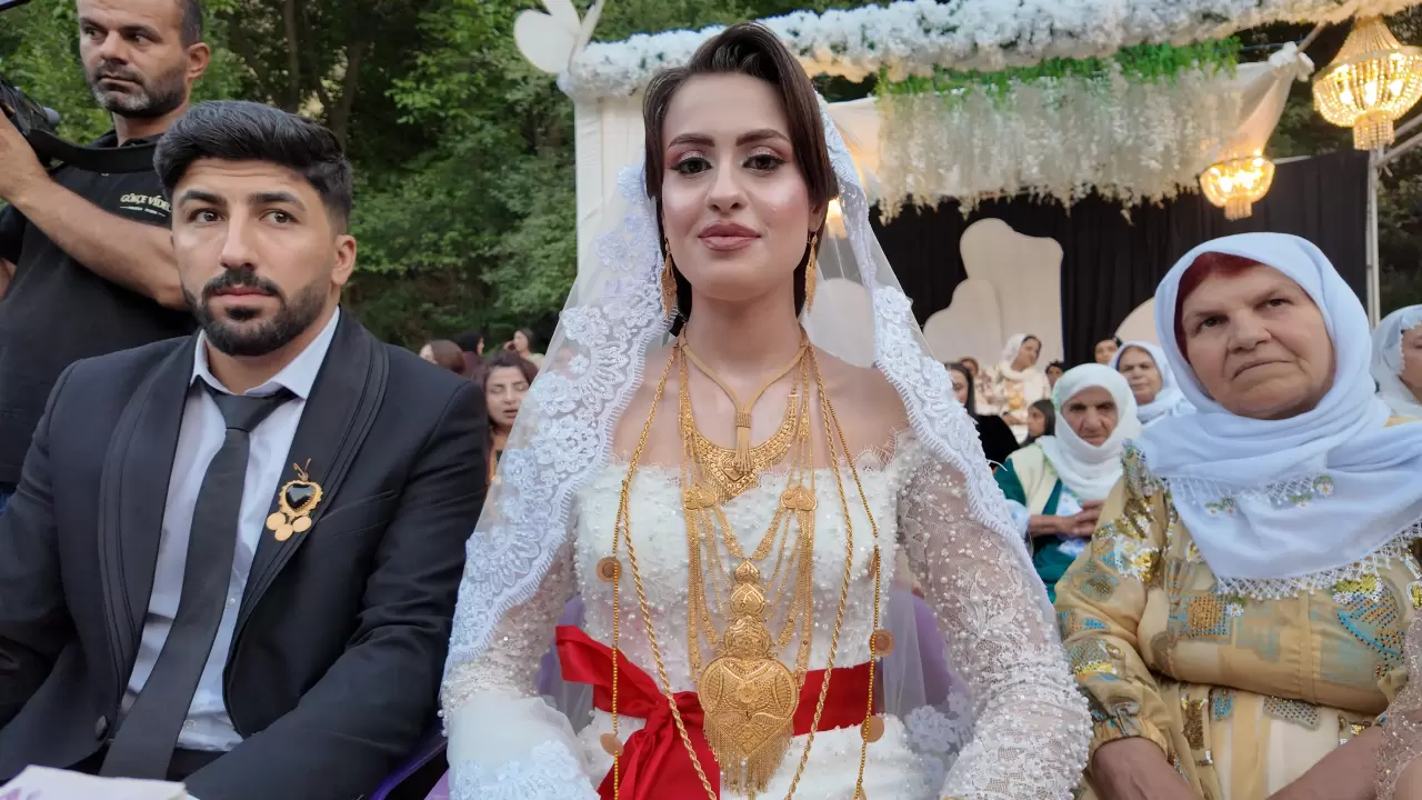 Şırnak'ta 2 gün 2 gece süren düğün: 6 milyon liralık takı töreni! 4