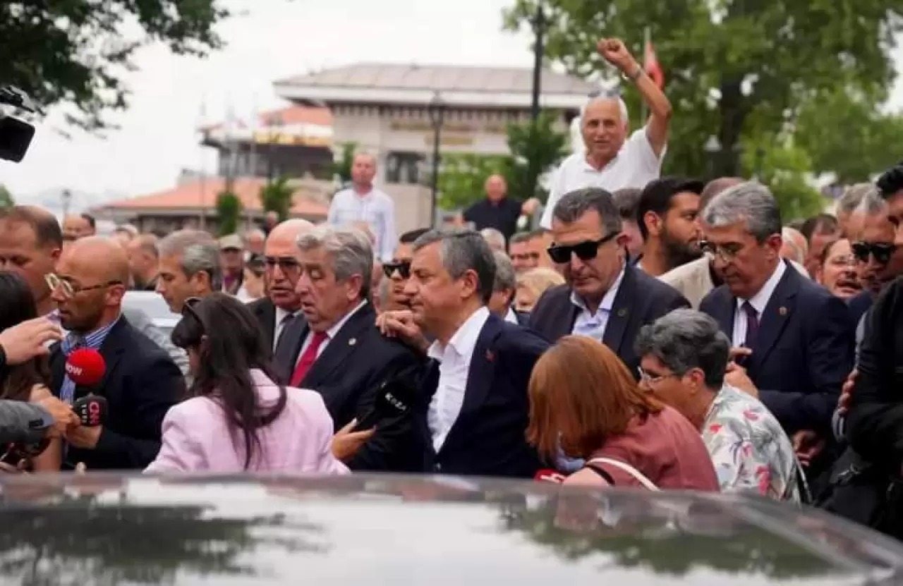 CHP’de yaprak dökümü sürüyor! 264 eski milletvekili istifa etti 1