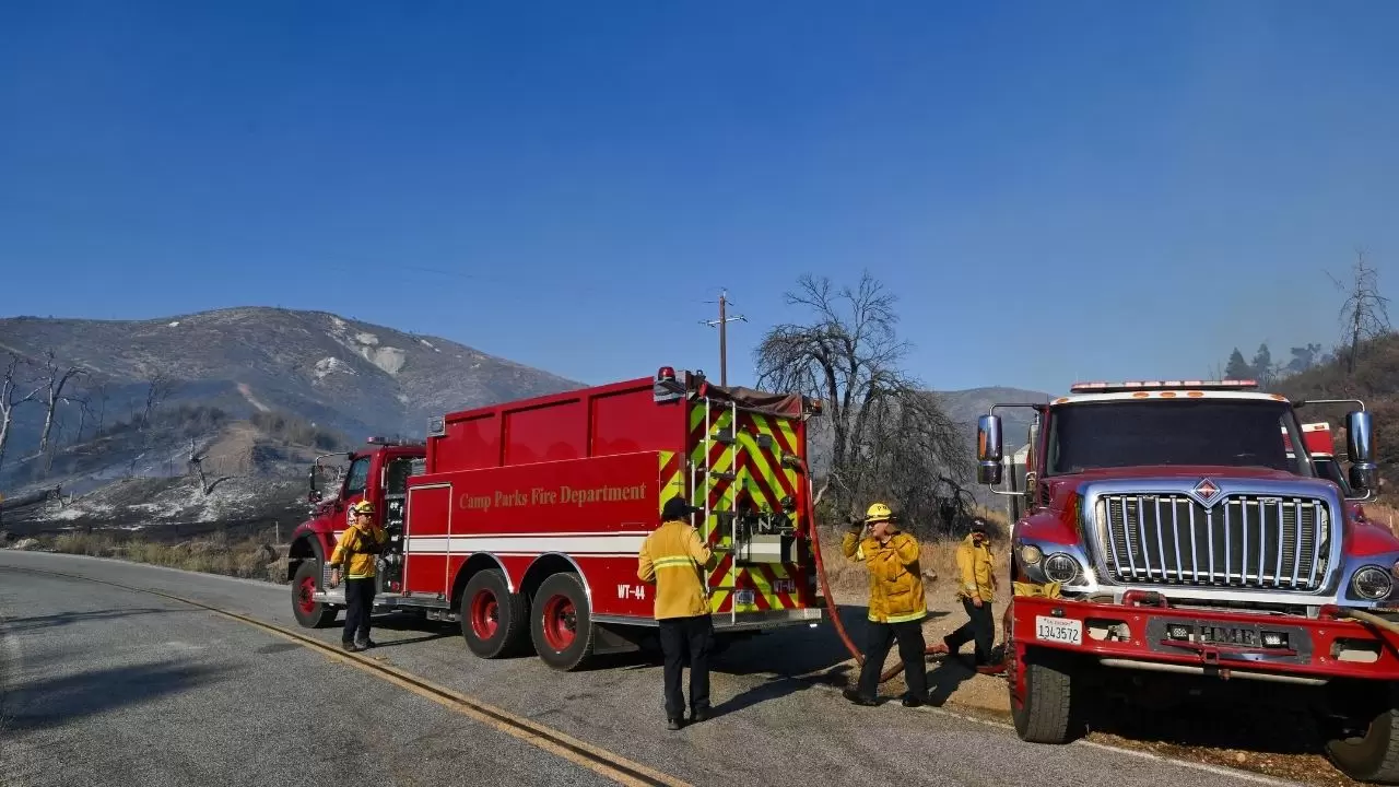 California'da 'Mines Fire' alarmı! 4
