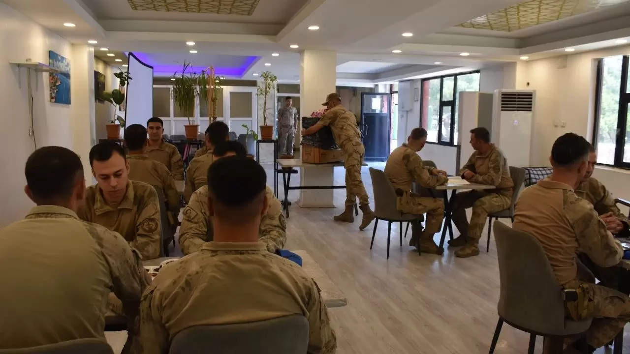 Öğrencilerin mektupları Mehmetçik'i duygulandırdı 6