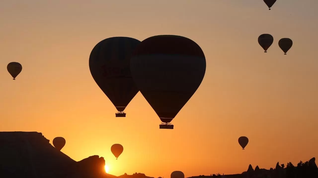 Kapadokya'da balon turizmi rekor kırdı! 6 ayda 306 bin turist gökyüzüne yükseldi 1