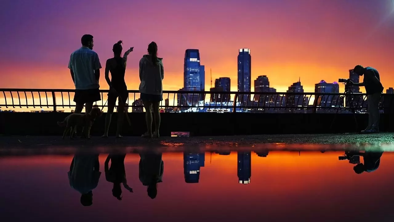 Manhattan silüeti ve renkli bulutlar: New York’ta gün batımı fotoğraflara yansıdı! 6
