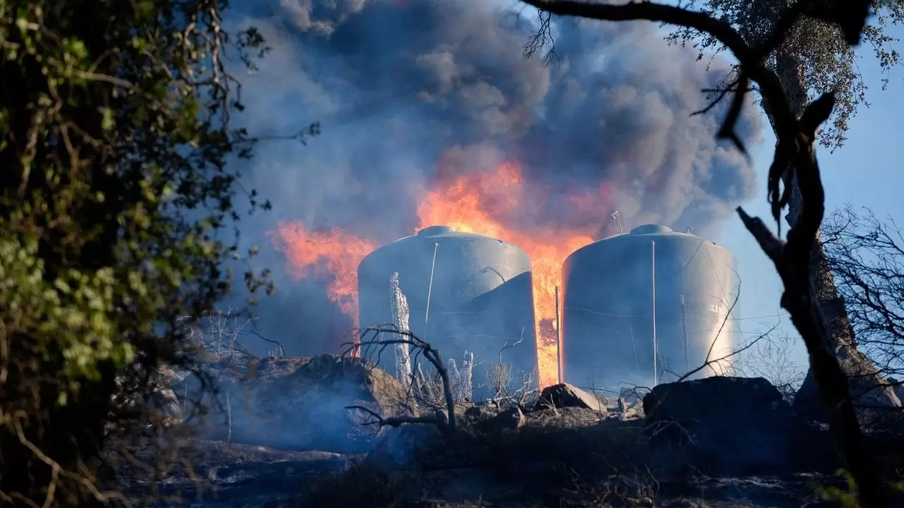 California'da 'Mines Fire' alarmı! 14