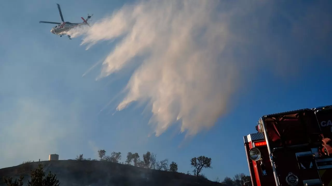 California'da 'Mines Fire' alarmı! 11