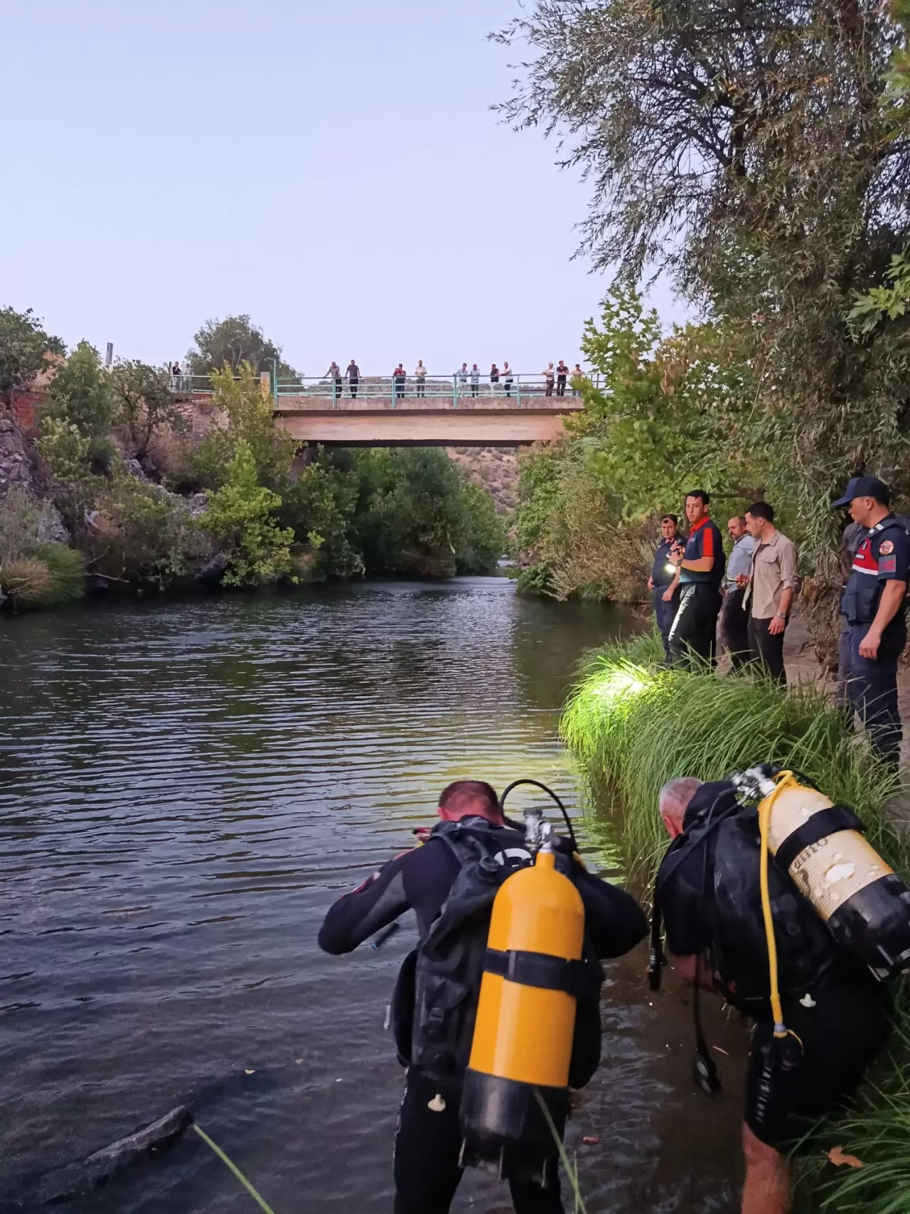 Manisa’da serinlemek için suya giren 17 yaşındaki genç boğuldu 3