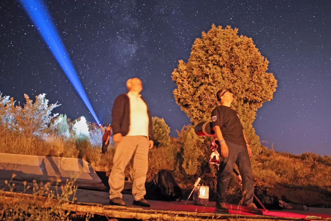 Bitlis'te gökyüzü şöleni! Perseid meteor yağmuru Samanyolu ile buluştu 5