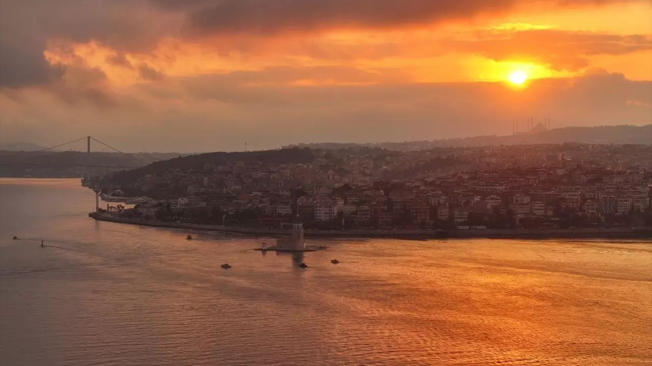 Kız Kulesi ve gün doğumu aynı karede 4