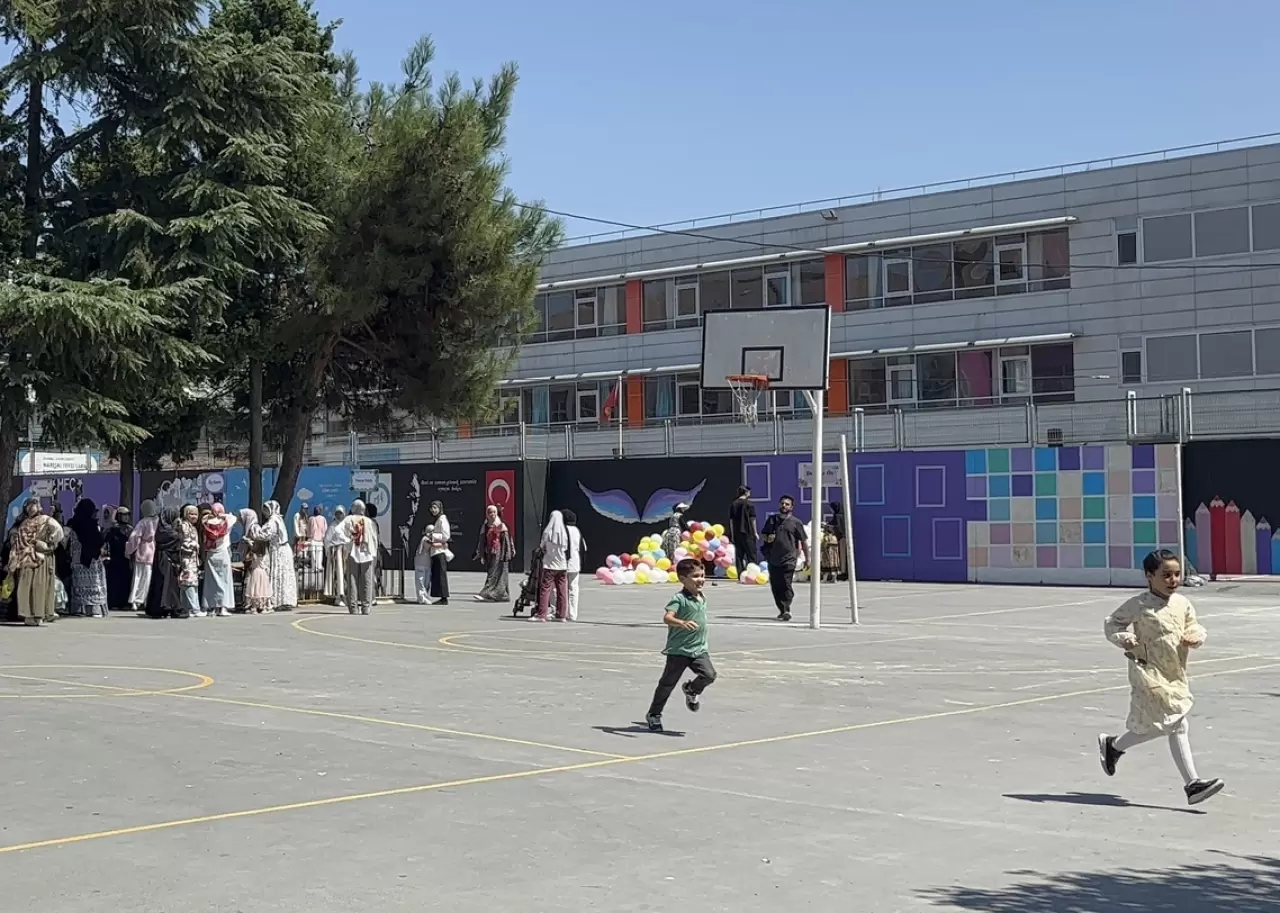 Küçükçekmece’de Uygur kültürü çocukların oyunlarıyla yaşatıldı 3