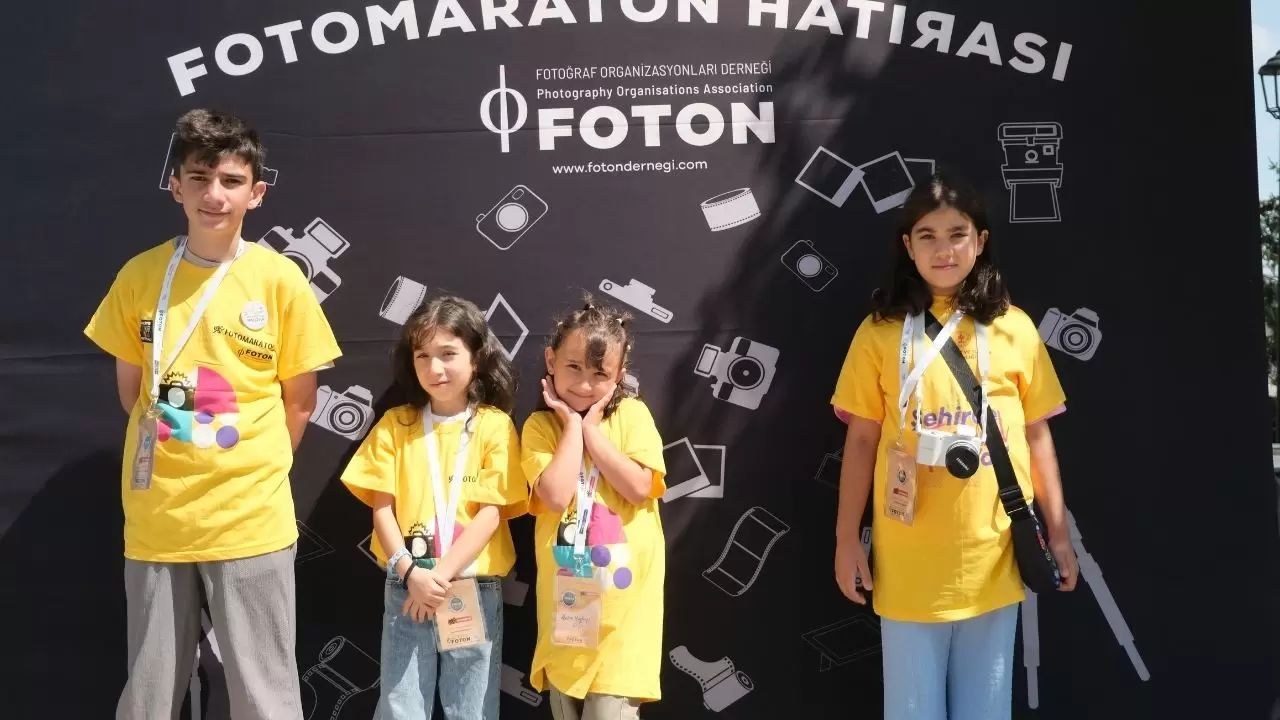 FotoMaraton ve “Osmanlı’nın Mukaddes Emanetleri” sergisi ilgi gördü 9