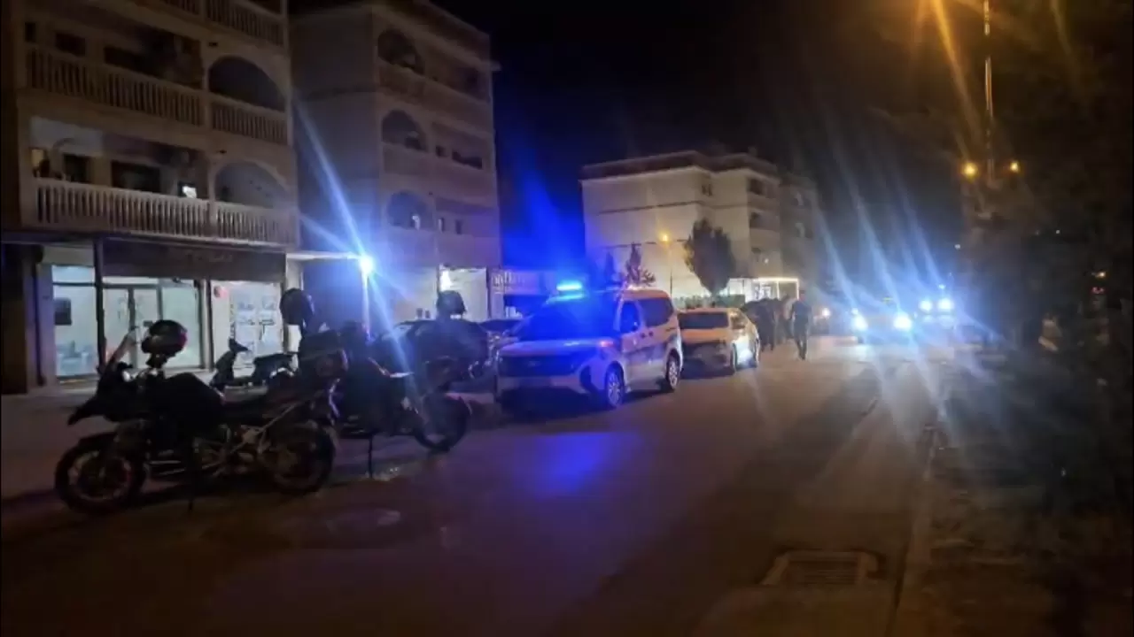 Mardin'de maskeli ve motosikletli 2 şüpheliden iş yerine silahlı saldırı 2